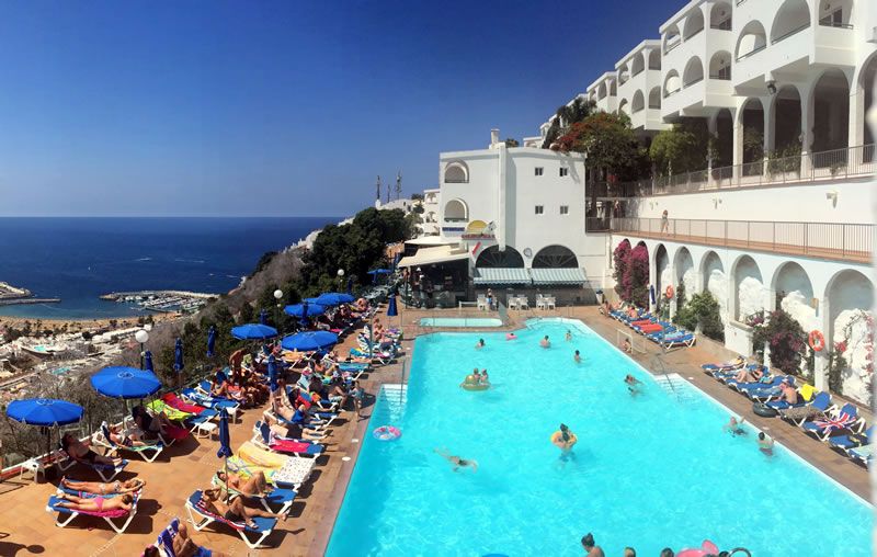 Colina Mar Apartments