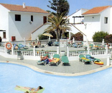 Costa Caleta cheap holidays - Apartments Villa Florida