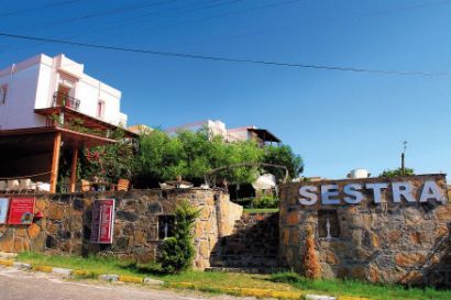 Sestra Apartments