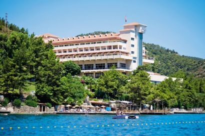 Mares Hotel Dolphin Park and Spa