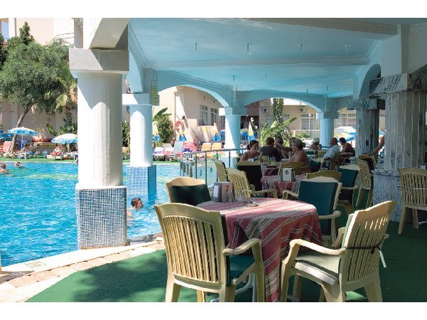 Club Atrium Hotel And Apartments
