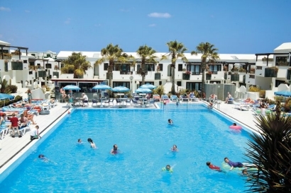 Plaza Azul Apartments