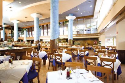 Club Dorada Palace